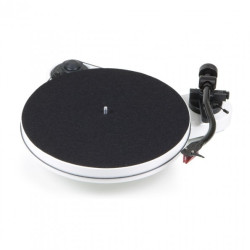 Pro-Ject RPM 1 Carbon Turntable with Ortofon 2M Red Cartridge, White