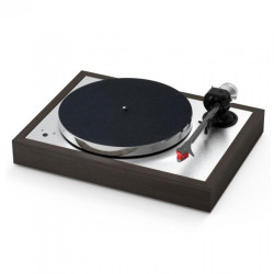 Pro-Ject The Classic Evo Turntable with Ortofon Quintet Red, Eucalyptus