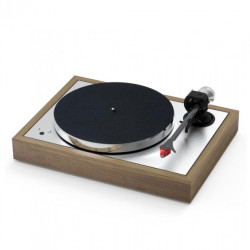 Pro-Ject The Classic Evo Turntable with Ortofon Quintet Red, Walnut